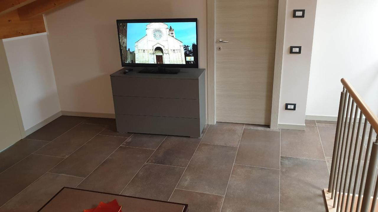 Dimora Rosso San Zeno - Wifi Veloce E Adatto Per Famiglie Verona Exteriör bild